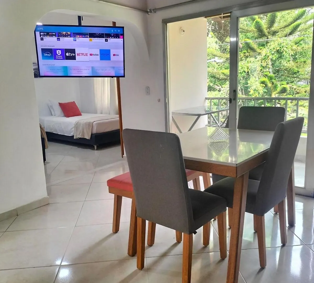Comfortable And Central Apartment With Large Balcony In Belen Medellin Colombia