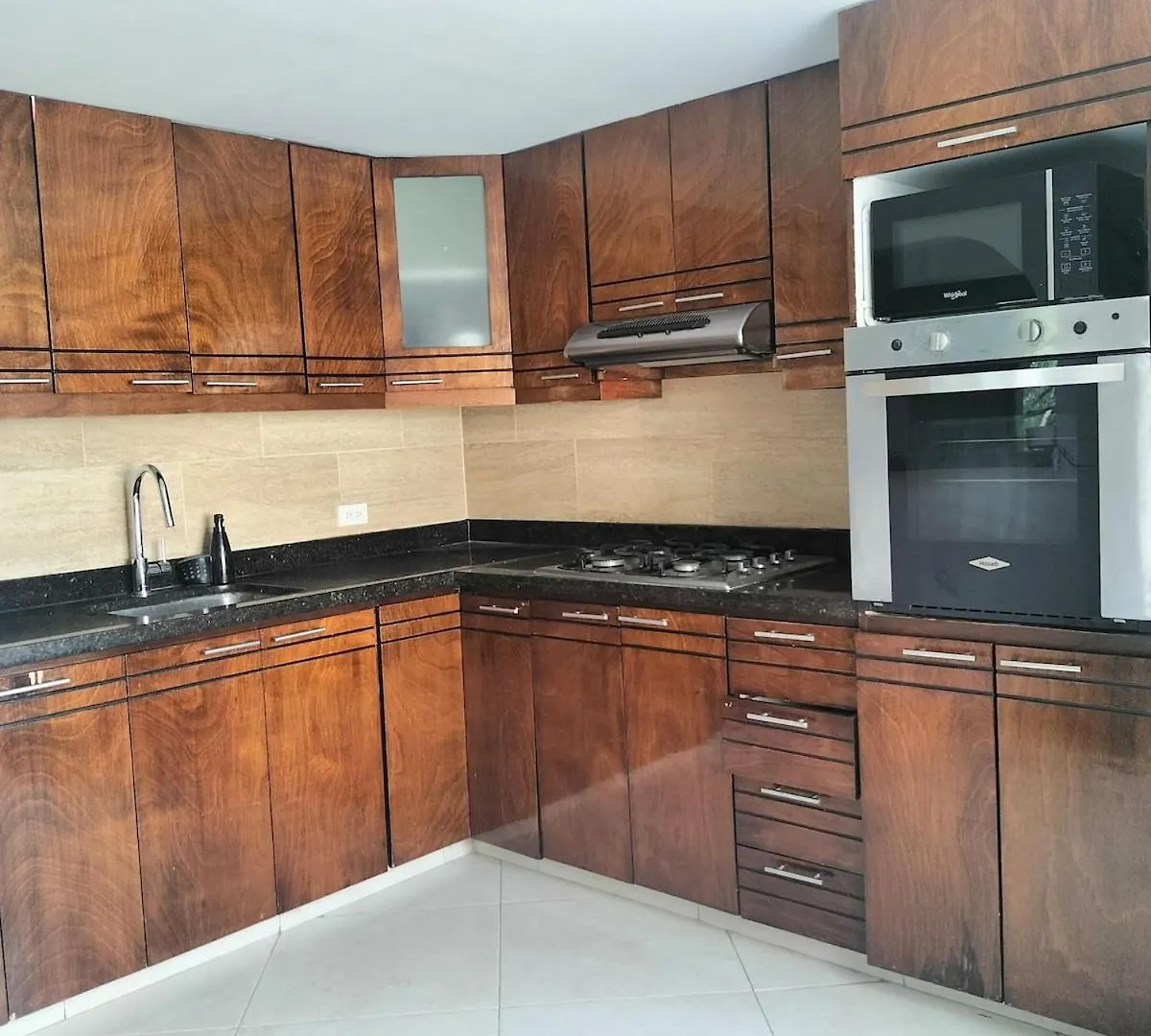 Comfortable And Central Apartment With Large Balcony In Belen Medellín